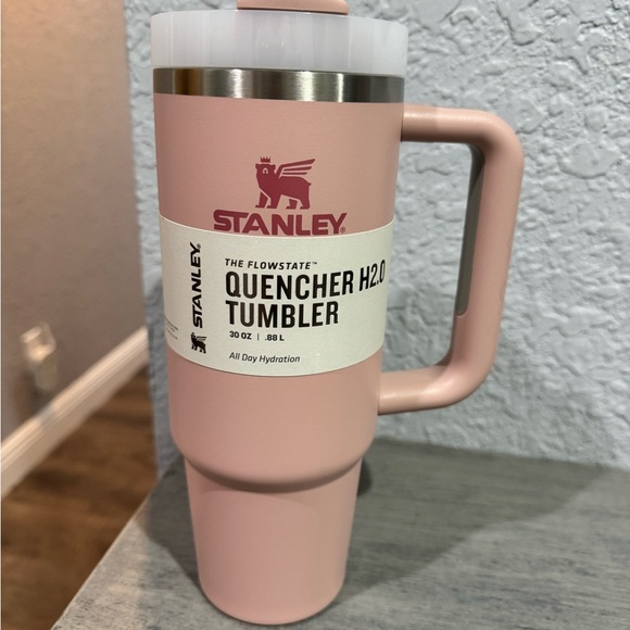 Brand New RARE hard to find Pink Dusk Stanley Tumbler 30oz - Picture 3 of 5